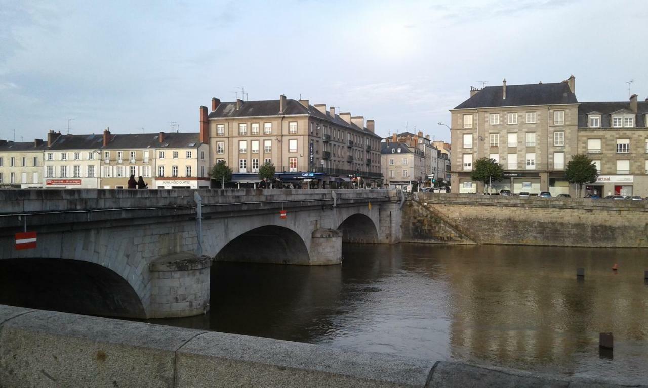 Le Franche Comte Centre Rive Droite